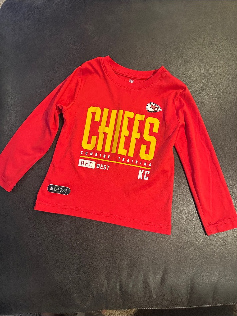 NFL Kids Red Long-Sleeve Kansas City Chiefs Graphic Tee